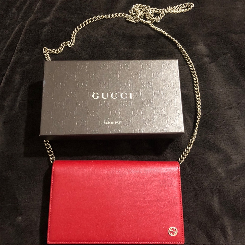 Authentic Gucci wallet with shoulder strap sliver!